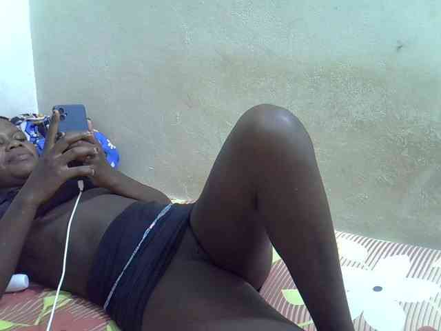 Africanasaucy webcam