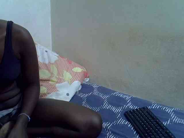 Africanasaucy webcam