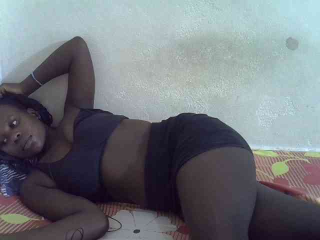 Africanasaucy webcam