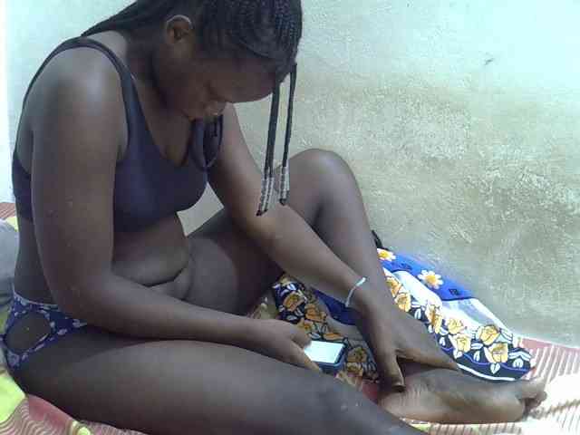 Africanasaucy webcam