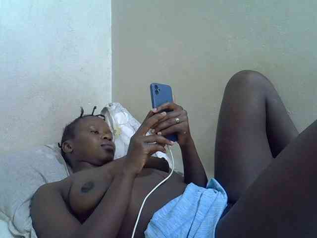 Africanasaucy webcam