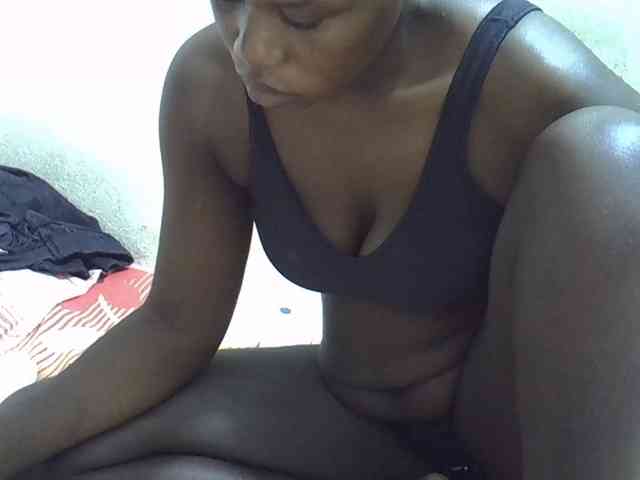 Africanasaucy webcam