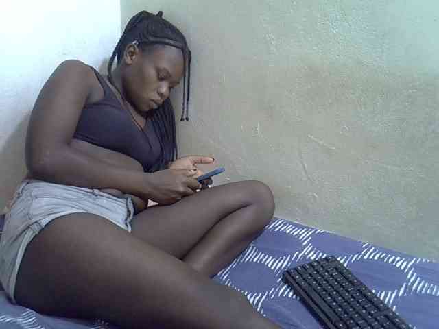 Africanasaucy webcam