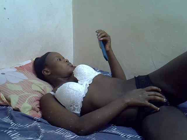 Africanasaucy webcam