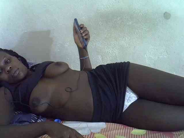 Africanasaucy webcam