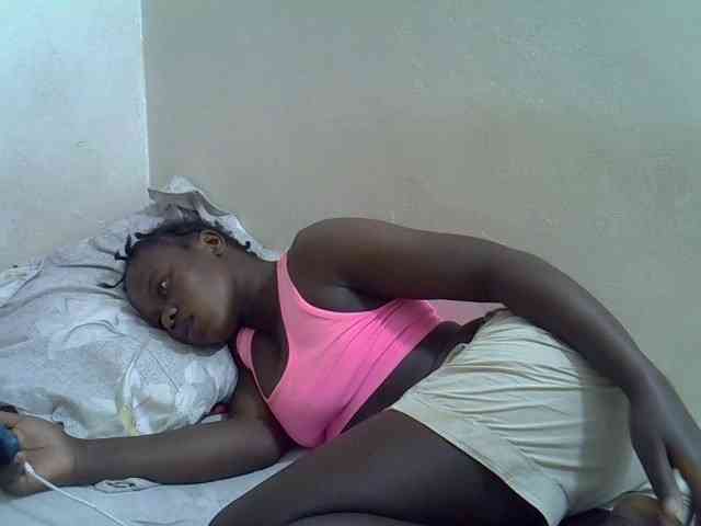 Africanasaucy webcam