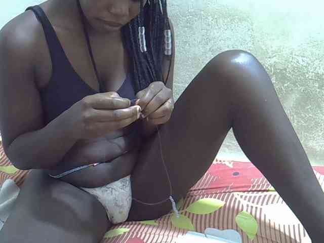 Africanasaucy webcam