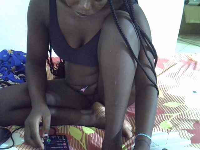 Africanasaucy webcam