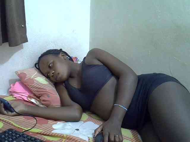 Africanasaucy webcam