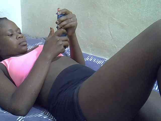 Africanasaucy webcam