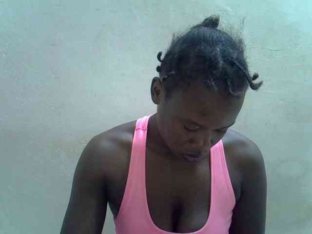 Africanasaucy webcam