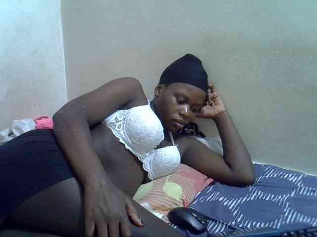 Africanasaucy webcam