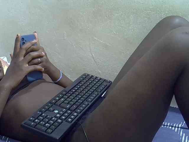 Africanasaucy webcam