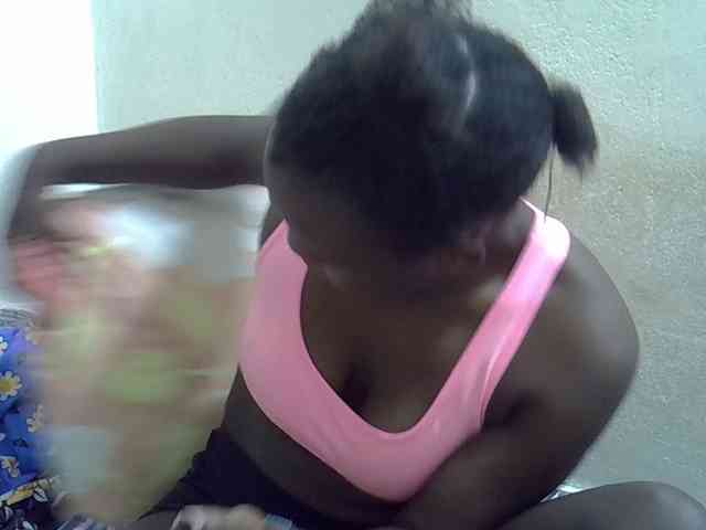 Africanasaucy webcam