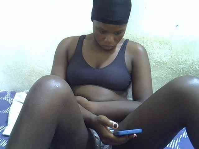 Africanasaucy webcam