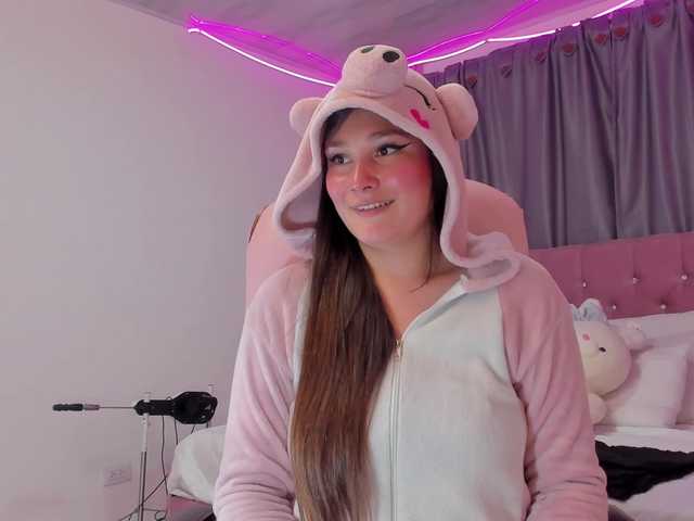 AnahiRose's BongaCams show and profile