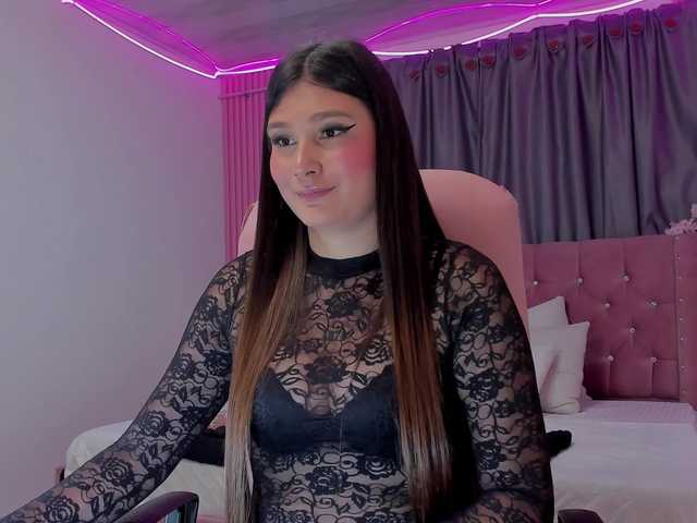 AnahiRose's BongaCams show and profile