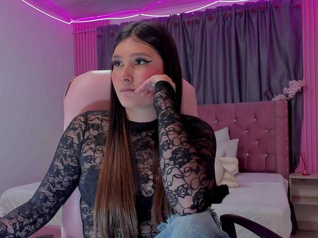 AnahiRose's BongaCams show and profile