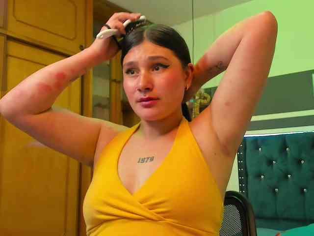 AnahiRose webcam
