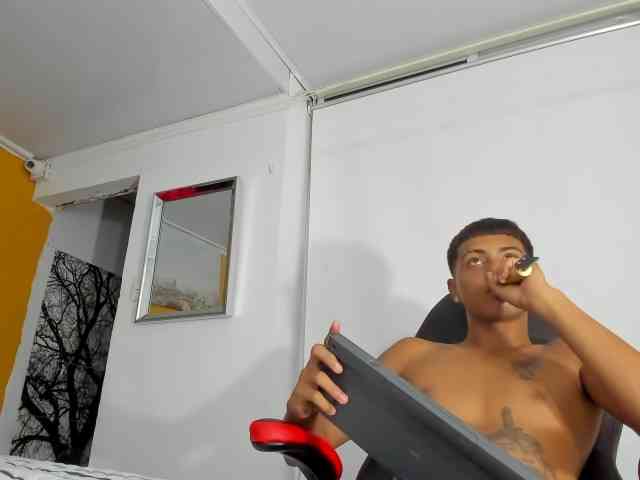 khloeandres webcam