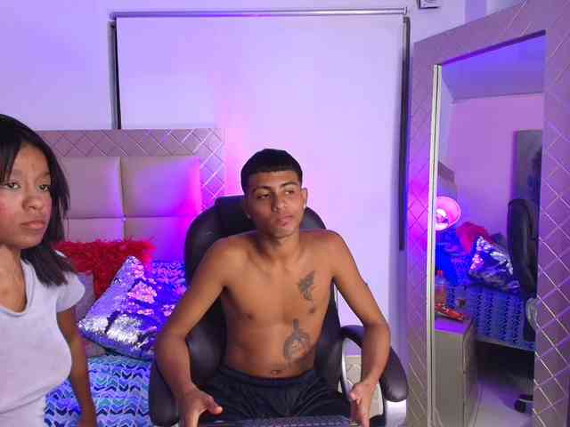 khloeandres webcam
