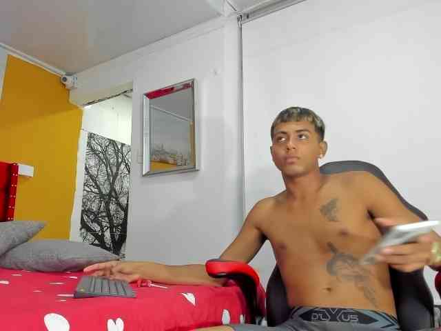 khloeandres webcam