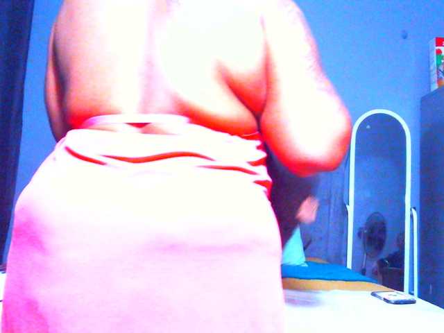 PearBlu38's BongaCams show and profile