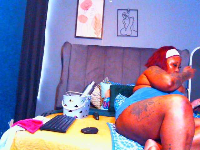 PearBlu38's BongaCams show and profile