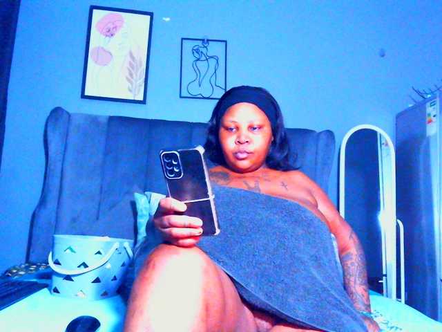 PearBlu38 Live Cam on BongaCams