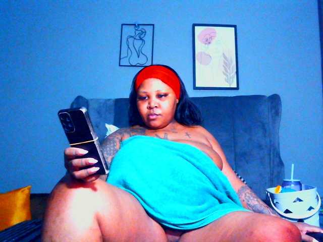 PearBlu38 Live Cam on BongaCams