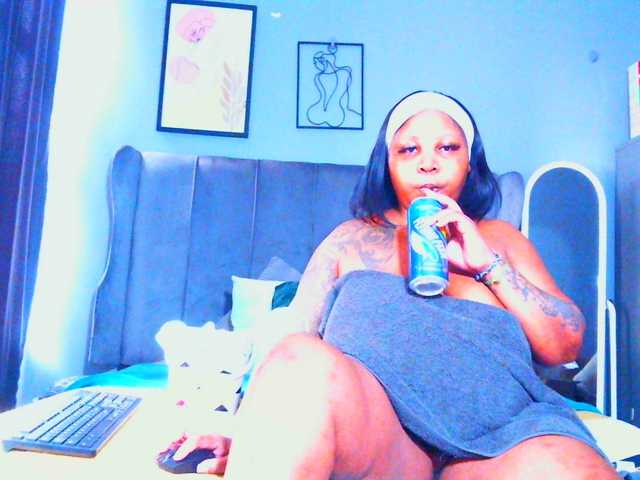 PearBlu38's BongaCams show and profile