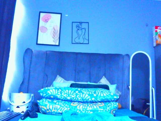 PearBlu38 live cam profile