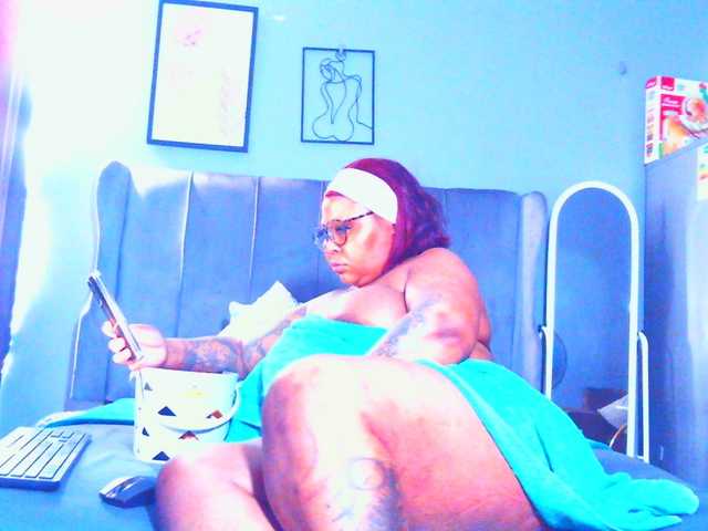 PearBlu38 live cam profile