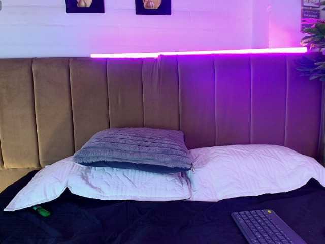 Nikkenyx's BongaCams show and profile