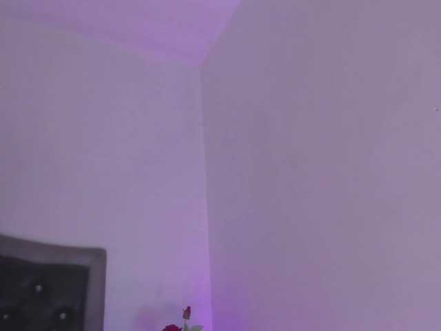  Nikkenyx chat room