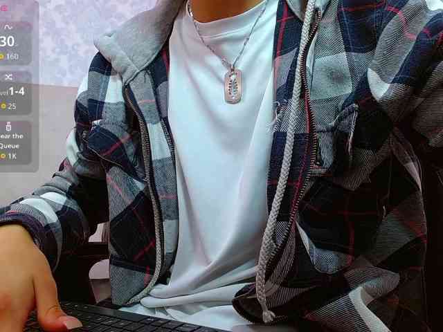 Axel-tay Live Webcam on BongaCams