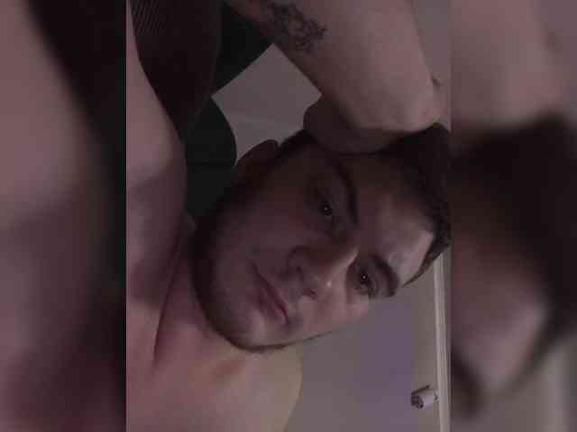 artem-aa Live Webcam on BongaCams