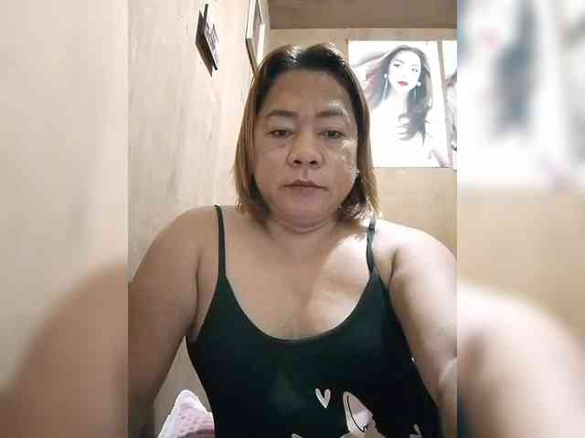 Tsfhiya Live Webcam on BongaCams