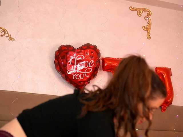 KyraCase's BongaCams show and profile