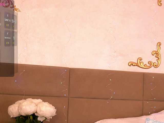 KyraCase's BongaCams show and profile