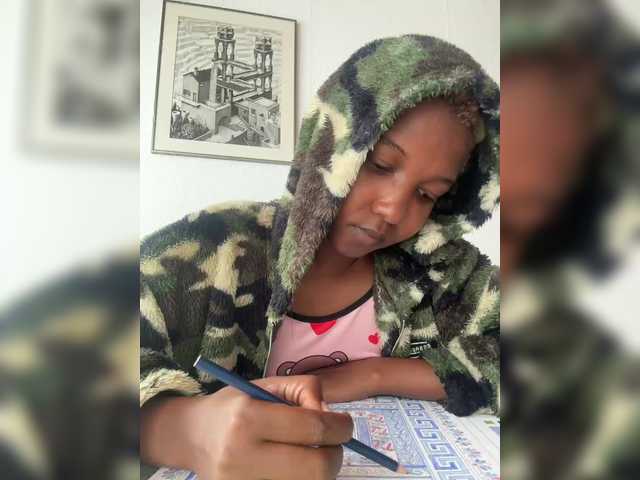 LiZ3's BongaCams show and profile