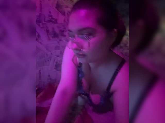 Jakostie's BongaCams show and profile