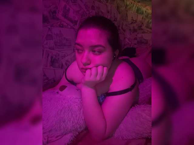 Jakostie's BongaCams show and profile