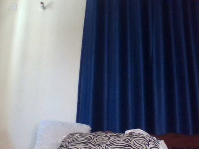 Velveet's BongaCams show and profile