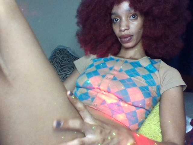 Velveet's BongaCams show and profile