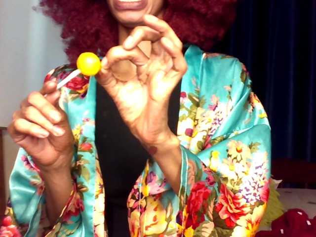 Velveet's BongaCams show and profile