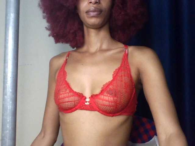 Velveet's BongaCams show and profile