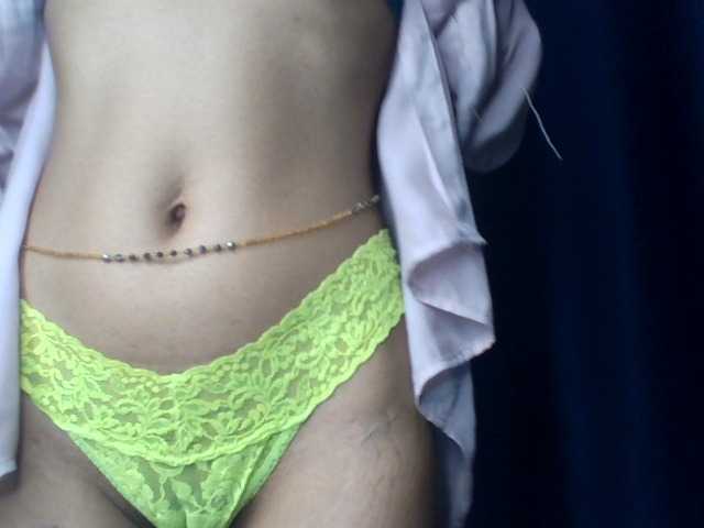 Velveet's BongaCams show and profile