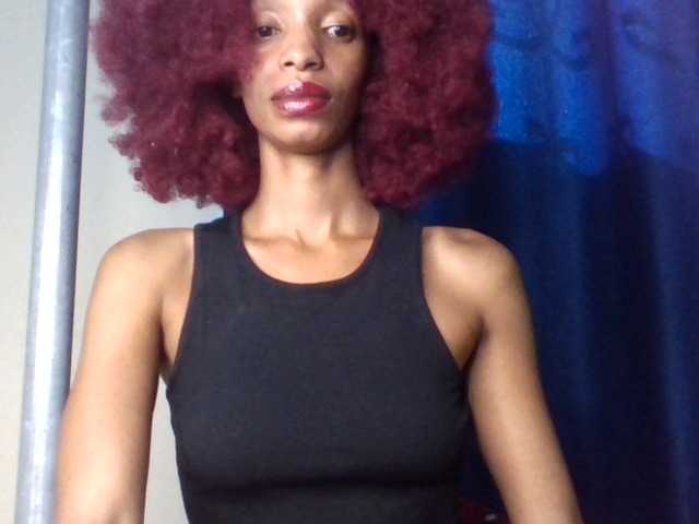 Velveet's BongaCams show and profile