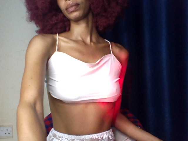 Velveet's BongaCams show and profile